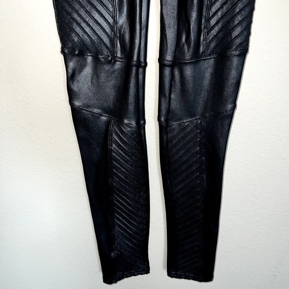 Spanx Faux Leather Motto Leggings Sz Small - Picture 9 of 9